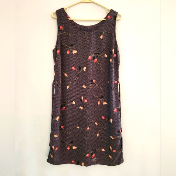 Hillary & Hansen Gray Floral Print Dress. Tie Back. Looks embroidered. Size 12 - Picture 1 of 4